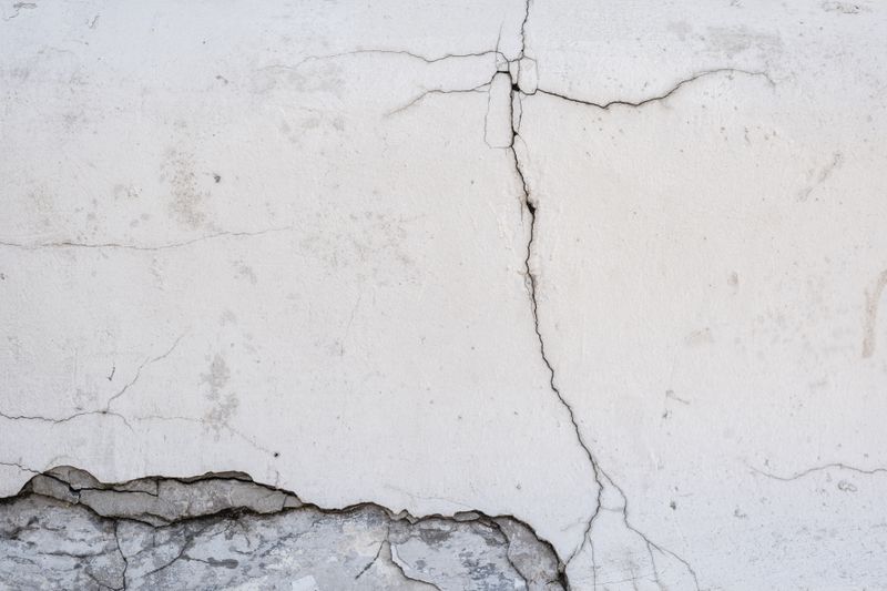 cracks on the wall